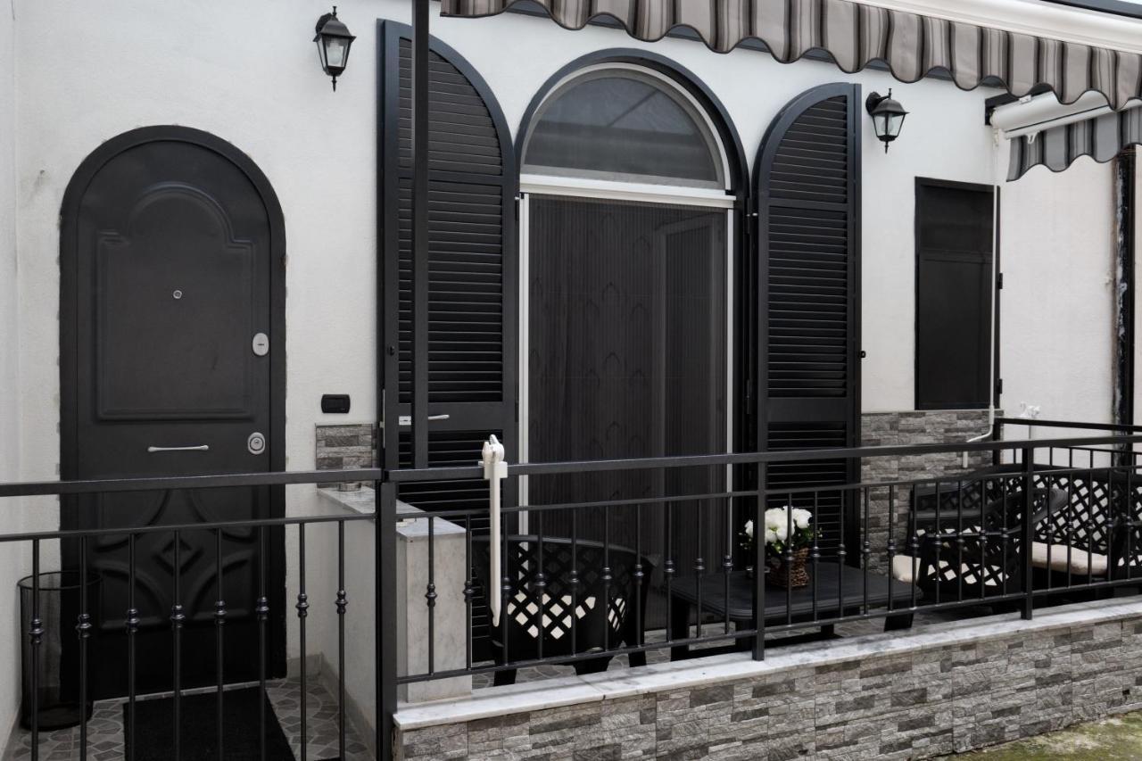 Casa Vacanze Sannazzaro 70 Nápoles Exterior foto